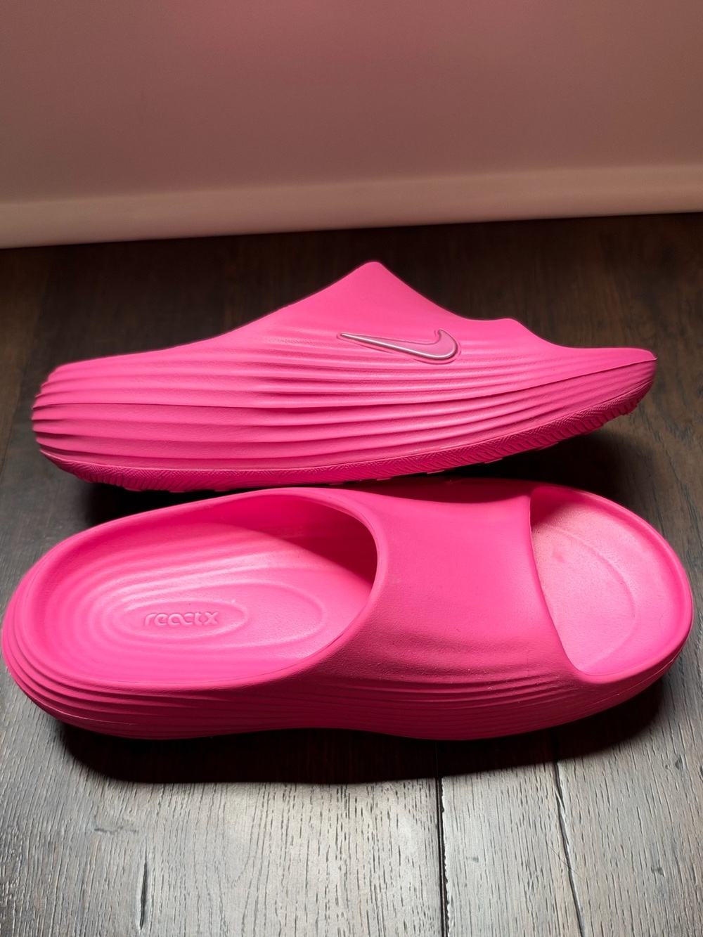 NWOT Nike ReactX Rejuven8 Women's Pinksicle
Slides